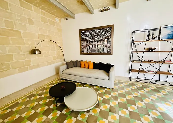Cozy Charming In Old Bakery Street * Valletta