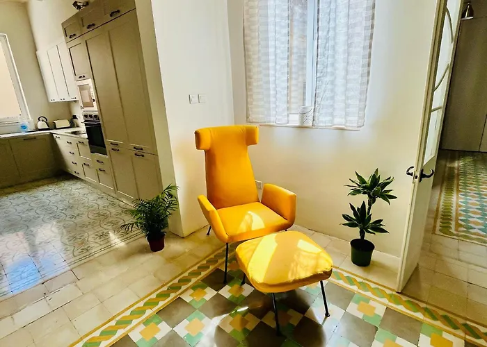 Cozy Charming In Old Bakery Street Valletta